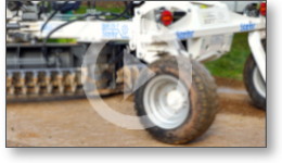 Reportage sur des tests pour limiter la formation de trous sur les chemins Reportage sur des tests pour limiter la formation de trous sur les chemins