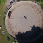 Tournage vidéo avec drone au centre équestre